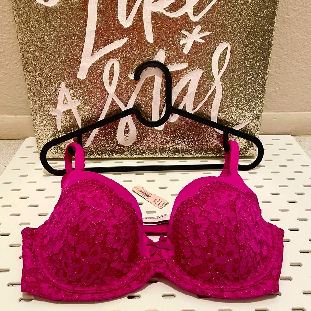 Victoria's Secret Size 34DDD Body By Victoria Lined Demi Underwire Bra NWOT.